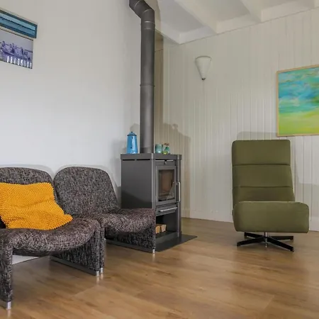 Holiday home Family For 4-6 People Sint Maartensvlotbrug