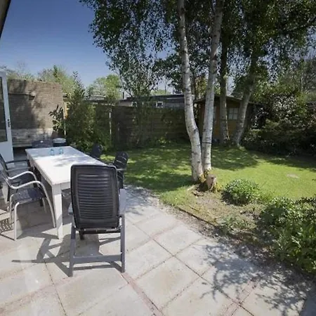 Holiday home Family With Garden Sint Maartensvlotbrug