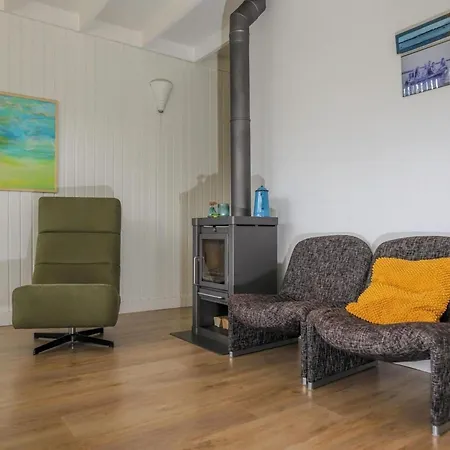 Family For 4-6 People Holiday home *
